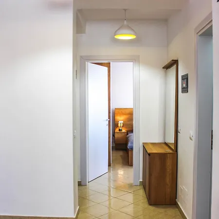 Apartment To-mi 1066 Durrës