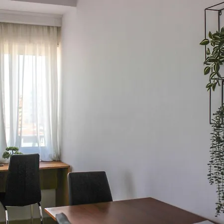 To-mi 1066 Apartment *